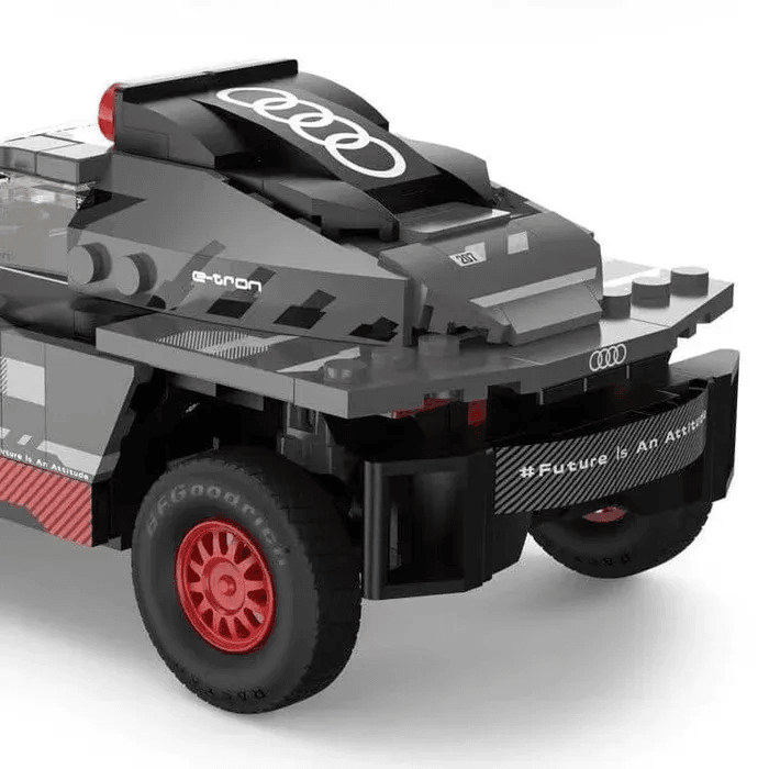 RASTAR 1:30 surenkamas automodelis, konstruktorius Audi RS Q e-tron Dakar